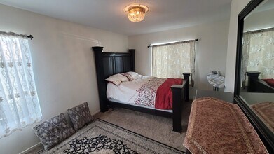 2422 Pointe Pkwy in Spring Valley, CA - Building Photo - Building Photo