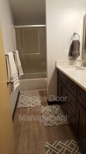 2414 SW Holden St in Seattle, WA - Building Photo - Building Photo