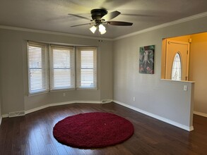 1110 E Rosebrier St in Springfield, MO - Building Photo - Building Photo