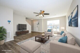 4006 Deer Run Trce, Unit 8 in Spring Hill, TN - Building Photo - Building Photo