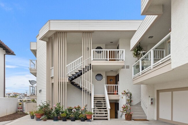 property at 406 Arenoso Ln