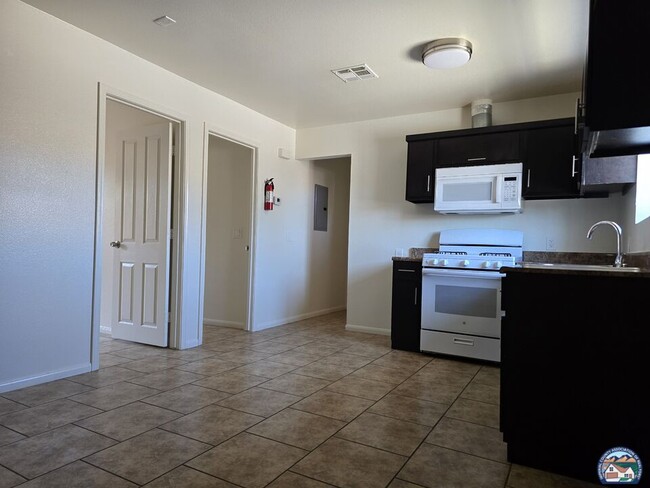 942 E St in Brawley, CA - Building Photo - Building Photo