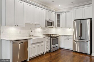 39 U St NE in Washington, DC - Foto de edificio - Building Photo