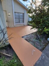 3198 49th Ln S in Lake Worth Beach, FL - Building Photo - Building Photo