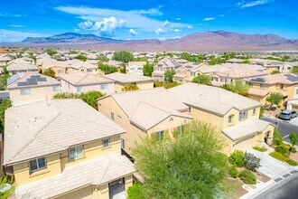 10614 Mt Blackburn Ave in Las Vegas, NV - Building Photo - Building Photo