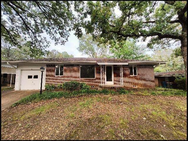 property at 20 Glenmere Dr