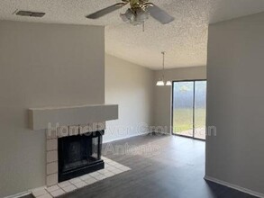 410 Saddlebrook Dr in San Antonio, TX - Building Photo - Building Photo