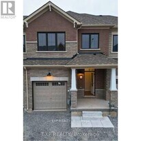 54 Rowlock St in Welland, ON - Building Photo