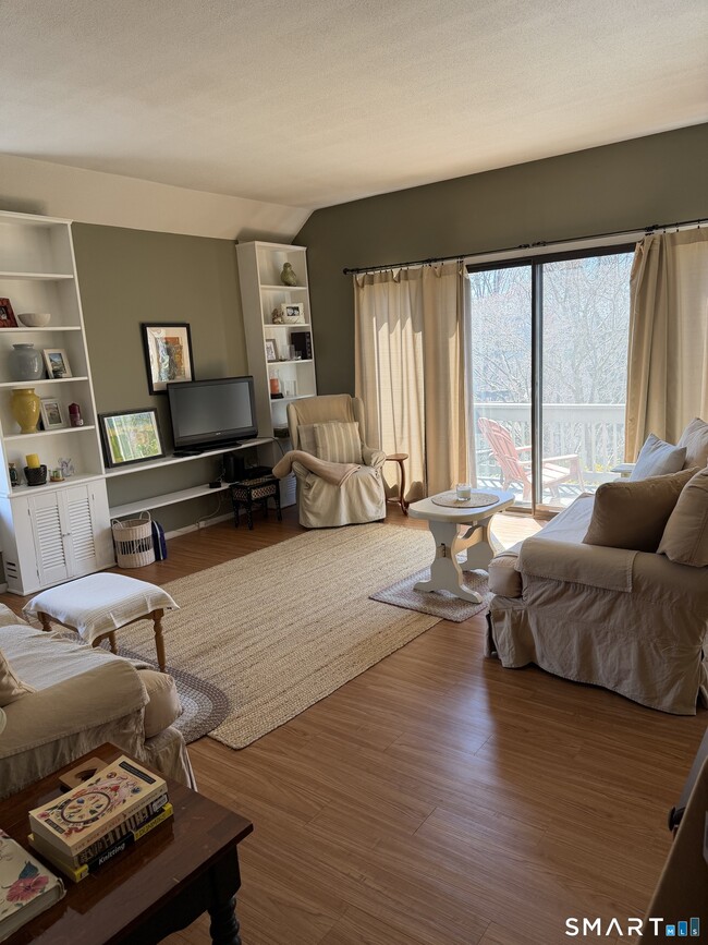 235 Heritage Vlg in Southbury, CT - Building Photo - Building Photo