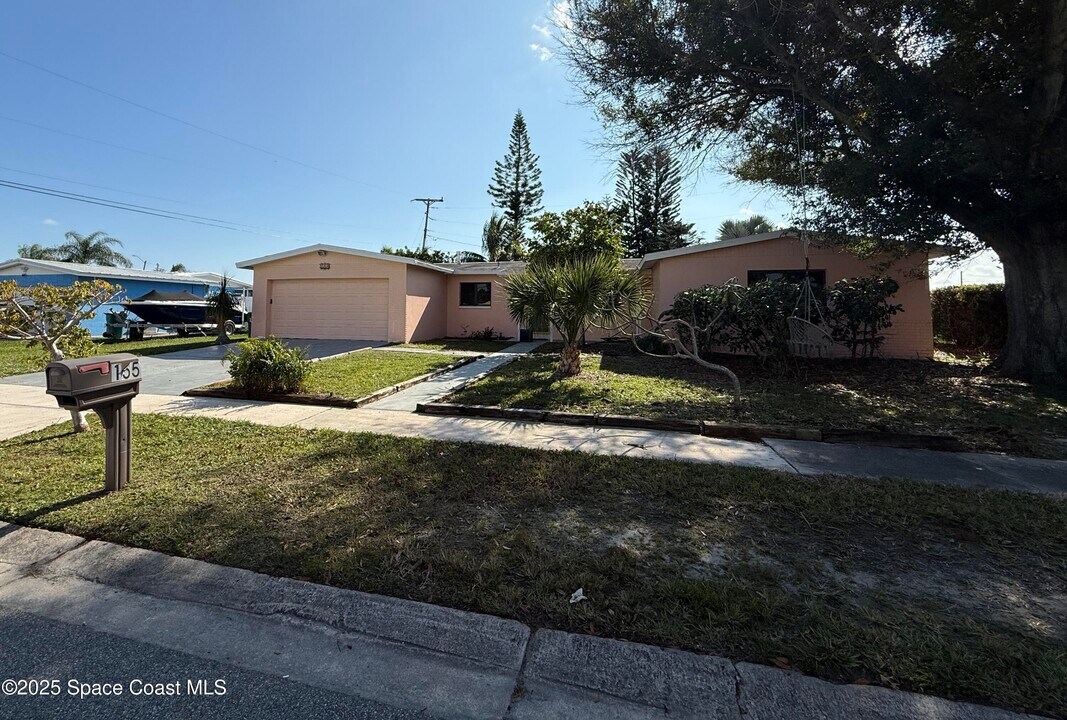 155 Melbourne Ave in Merritt Island, FL - Building Photo