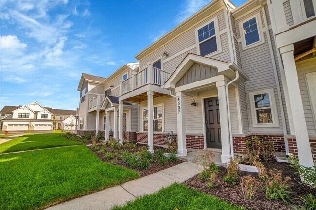 4307 Chelsea Mnr Cir in Aurora, IL - Building Photo - Building Photo