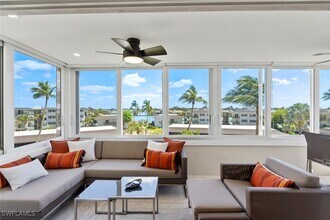 3410 Gulf Shore Blvd N in Naples, FL - Building Photo - Building Photo