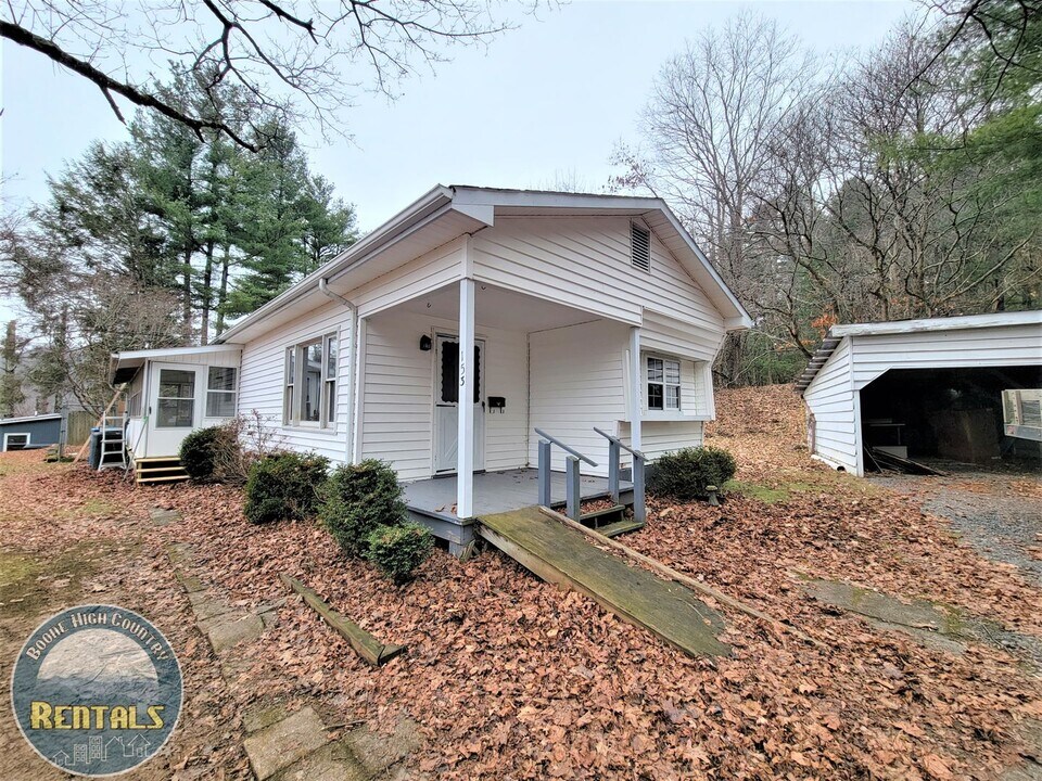 153 Ridgewood Dr in Boone, NC - Building Photo