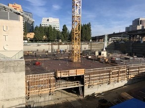 LUX by Garden* in San Diego, CA - Foto de edificio - Building Photo