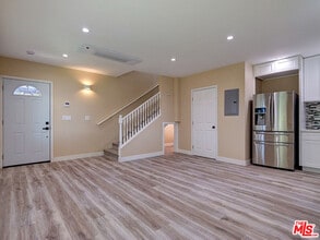 16335 Kalisher St in Los Angeles, CA - Building Photo - Building Photo
