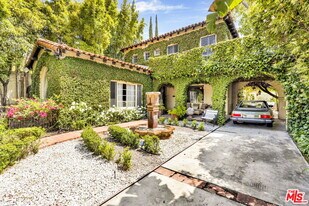 634 Highland Ave in Los Angeles, CA - Building Photo