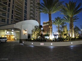 2747 Paradise Rd in Las Vegas, NV - Building Photo