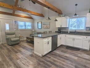 1708 N Center St in Crest Hill, IL - Building Photo - Building Photo