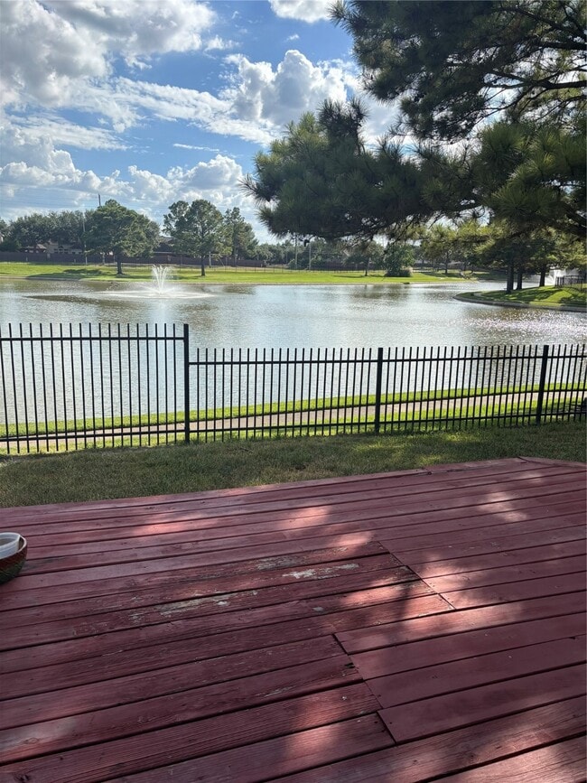 10411 Black Sands Dr