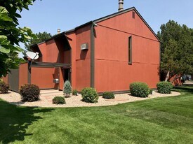 1625 W Elizabeth St in Fort Collins, CO - Building Photo