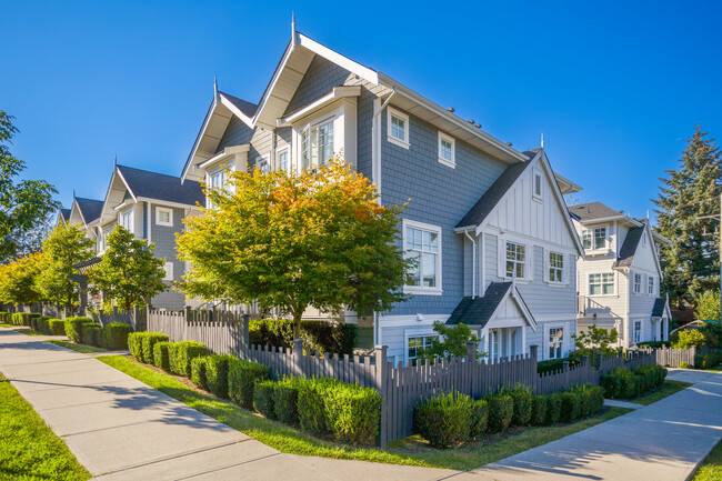 2824-2832 St. George St in Port Moody, BC - Building Photo - Building Photo