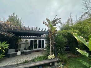 456 King St in Redwood City, CA - Building Photo - Building Photo