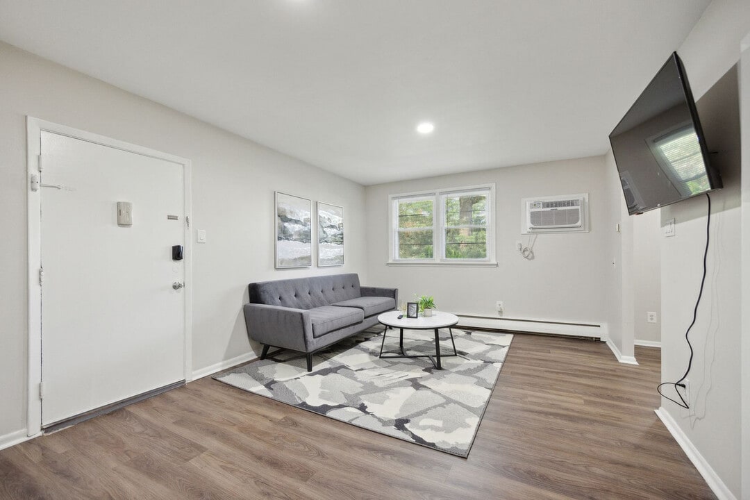 1406 Wharton Dr in Newark, DE - Building Photo