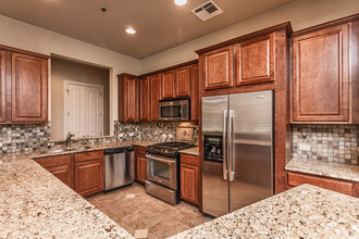 Overlook at Westover Hills in San Antonio, TX - Building Photo - Interior Photo