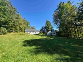 473 Hapgood Pond Rd in Peru, VT - Building Photo - Building Photo