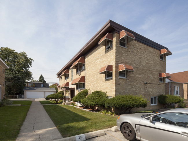 4416 River Rd in Schiller Park, IL - Building Photo - Building Photo