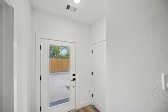 870 W Little York Rd in Houston, TX - Building Photo - Building Photo
