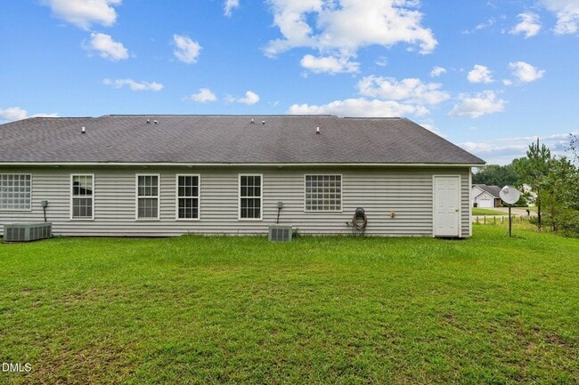 173 Ariel St in Lillington, NC - Building Photo - Building Photo