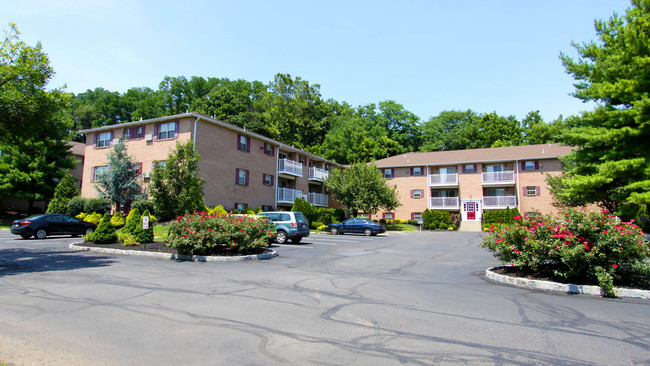 Waters Edge Apartments in Bethlehem, PA - Foto de edificio - Building Photo