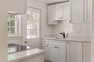 27 Payne Rd in Newton, MA - Building Photo - Building Photo