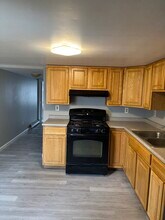 6 Cross St, Unit Cross st #3 in Nashua, NH - Building Photo - Building Photo