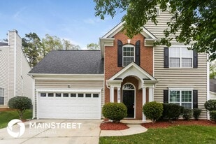 8210 Chatham Oaks Dr in Concord, NC - Building Photo