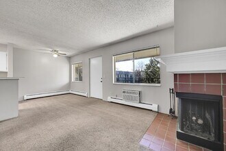 2225 S Jasmine St in Denver, CO - Foto de edificio - Building Photo