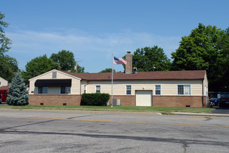 Beacon Heights Apartments in South Bend, IN - Building Photo - Building Photo