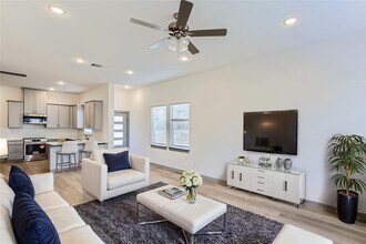 33106 Oak Hts Pl in Magnolia, TX - Building Photo - Building Photo