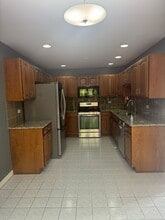 1931 Tamahawk Ln in Naperville, IL - Building Photo - Building Photo