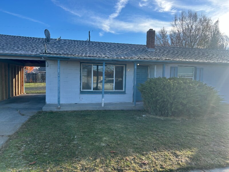 1117 S Alderwood Dr in Moses Lake, WA - Building Photo