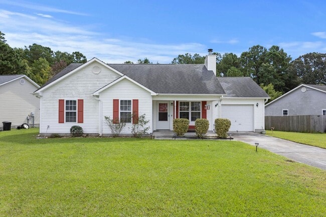 352 Palamino Trail in Jacksonville, NC - Building Photo - Building Photo
