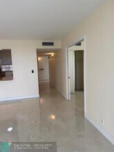 9420 Poinciana Pl in Davie, FL - Building Photo - Building Photo
