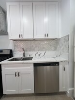 1424 E Florida St, Unit A in Long Beach, CA - Building Photo