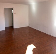 3813 Huron Ave, Unit 1 in Culver City, CA - Building Photo - Building Photo