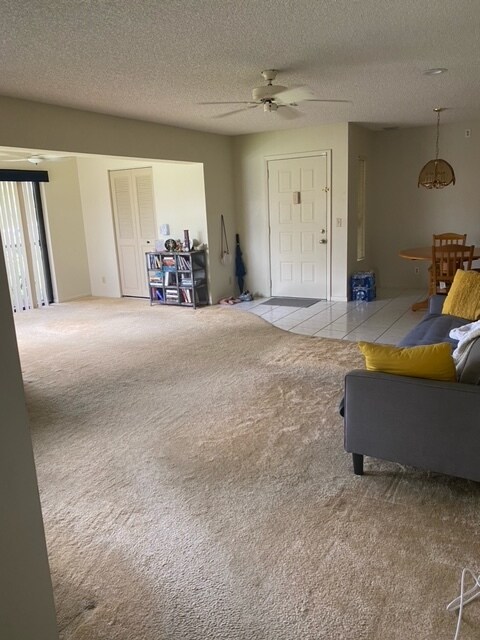 503 Shady Pine Way, Unit B2 in Greenacres, FL - Building Photo