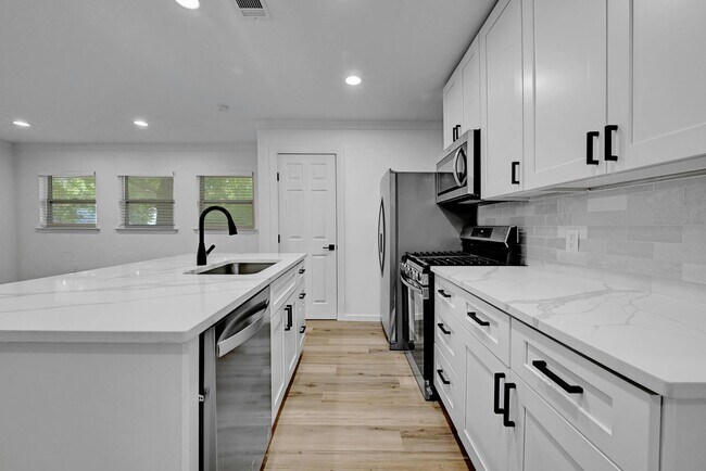 property at 1913 David St