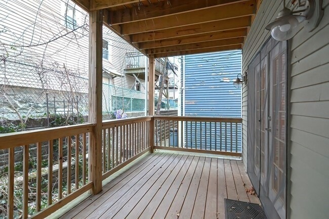 176 Hillside St, Unit 1 in Boston, MA - Building Photo - Building Photo