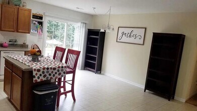 103 Landing Ln in Simpsonville, SC - Building Photo - Building Photo