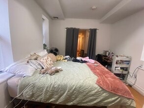 64 Louis Prang St, Unit 2 in Boston, MA - Building Photo - Building Photo